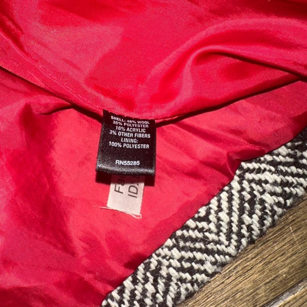Express Wool Coat - Picture 6 of 7